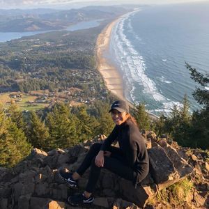 Meet your Posher, Dessy